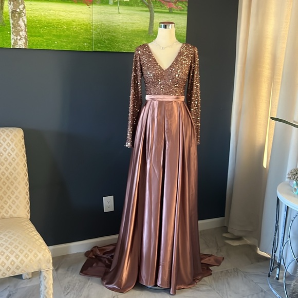 Elegant long dress Dusty  Rose Color Size 4 Small - Picture 2 of 12